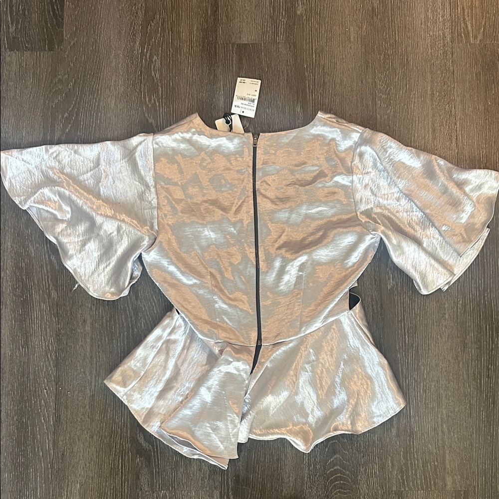 Nordstrom Rack RO&DE Silver Metallic Women's Top - Picture 5 of 5